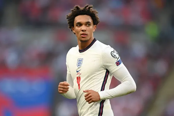 TWITTER @England Alexander Trent con Inglaterra