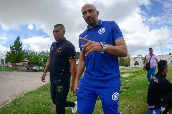 Óscar 'Conejo' Pérez con Cruz Azul