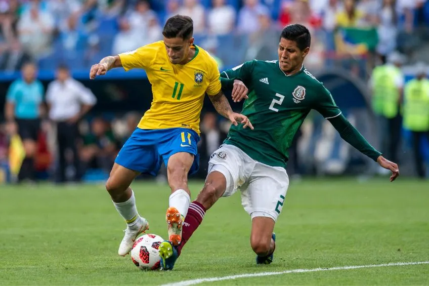 Philippe Coutinho durante un partido de Brasil