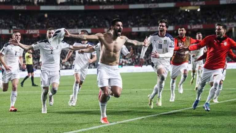 Selección de Serbia festeja