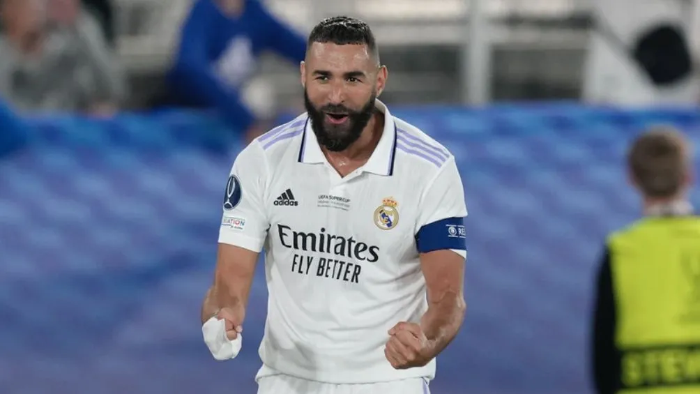 AP Karim celebra gol con Real Madrid