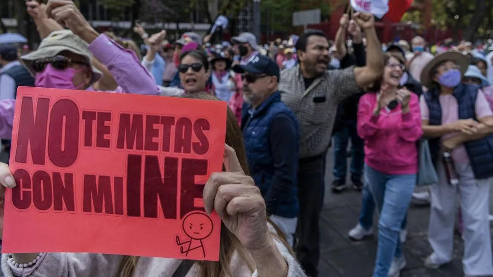 Los asistentes a la marcha en Paseo de la Reforma