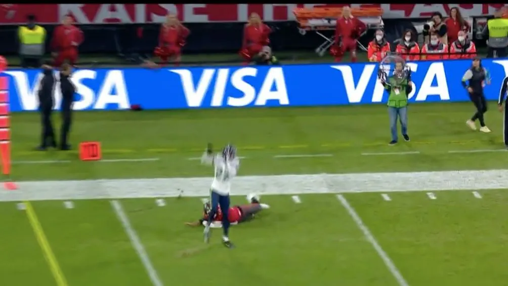 Momento en el que se resbala Brady