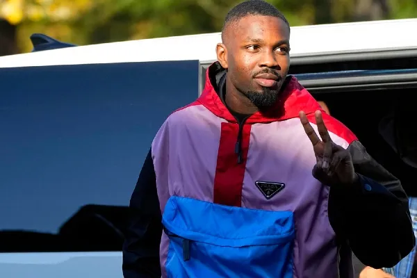 Se sumó a la concentración francesa