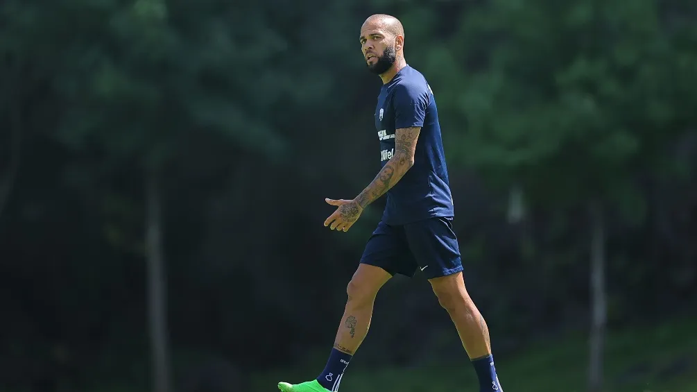 Dani Alves, seleccionado brasileño