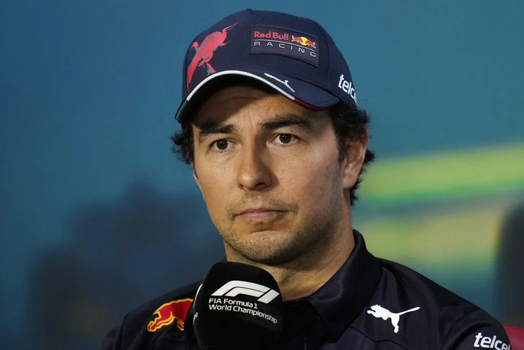 AP Checo Pérez tendría más presión con la llegada de Ricciardo