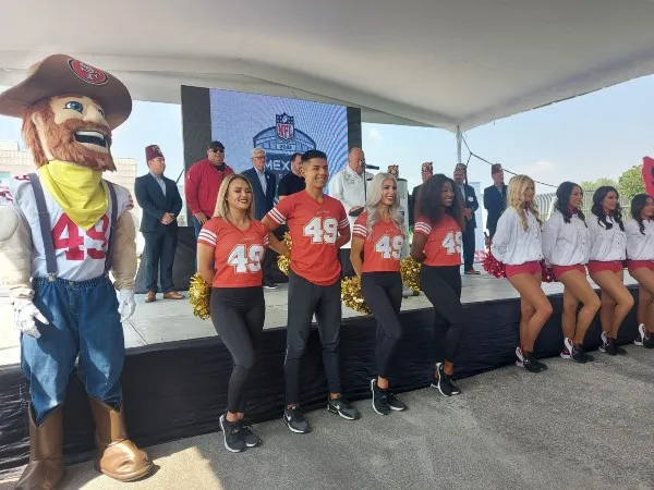 Porristas de los 49ers y Cardinals