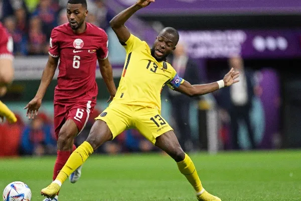 Anotó doblete en debut mundialista