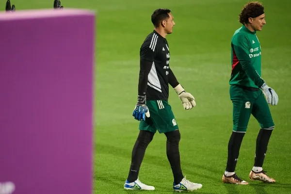 Los guardametas en entrenamiento