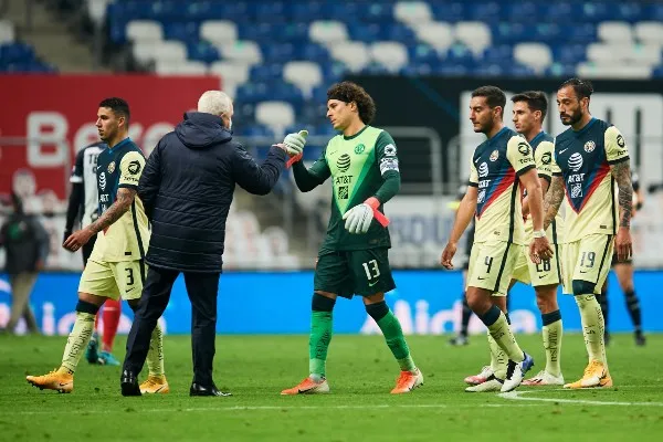 MEXSPORT Memo Ochoa y Javier Aguirre en el Gigante de Acero durante el CL21