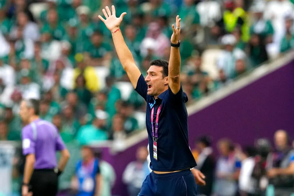Lionel Scaloni desesperado ante Arabia
