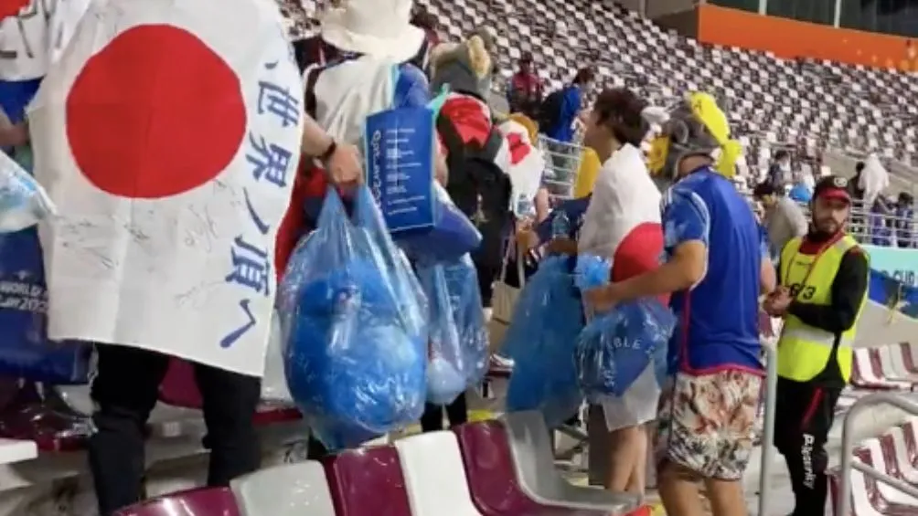 Los nipones tras concluir el encuentro