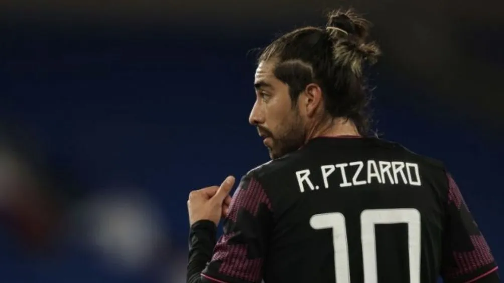 Pizarro con la selección nacional