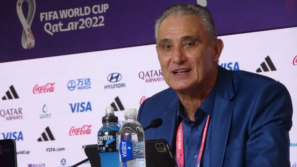 El seleccionador brasileño asegura que Neymar sigue en Qatar