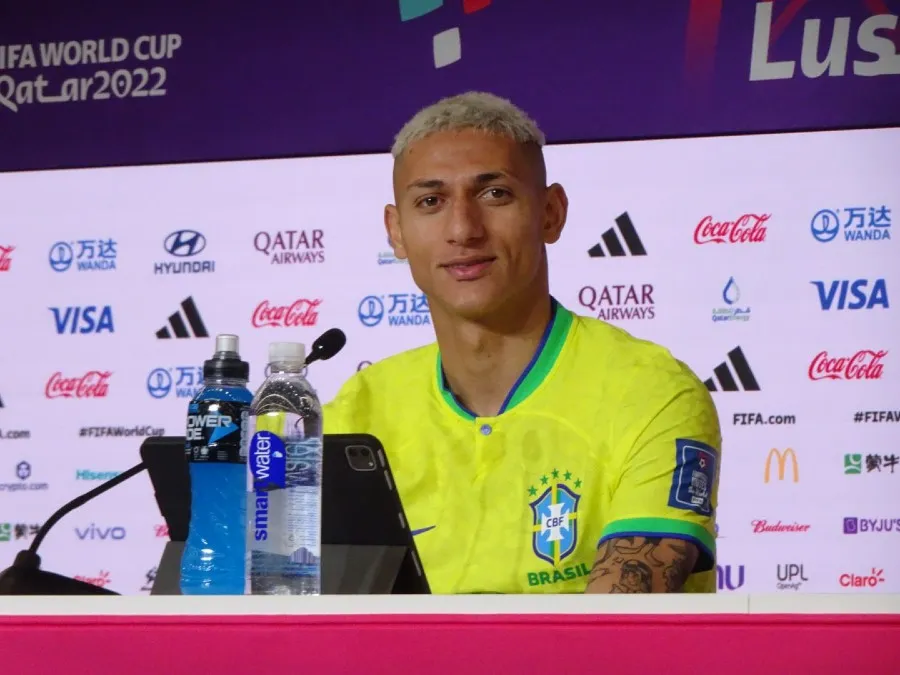 Richarlison en conferencia de prensa