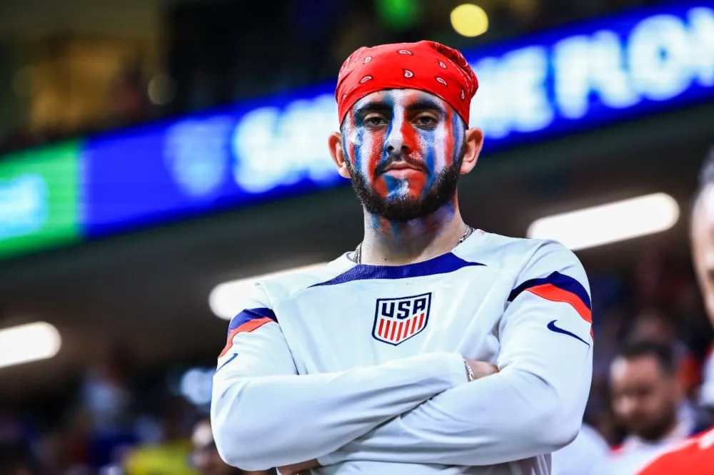 Aficionado estadounidense en Qatar