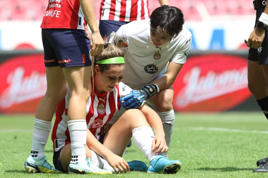 MEXSPORT Blanca Félix apoyando a su excompañera rojiblanca