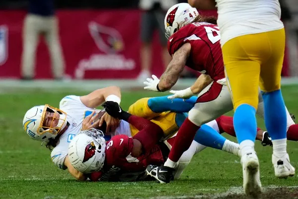 Cardinals vs Chargers en el Estadio de la Universidad de Phoenix