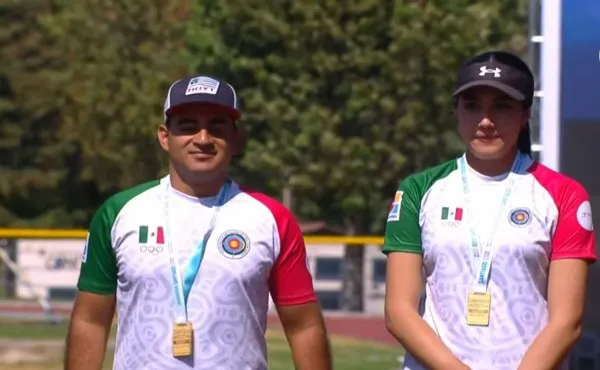 Mariana Bernal y Miguel Becerra