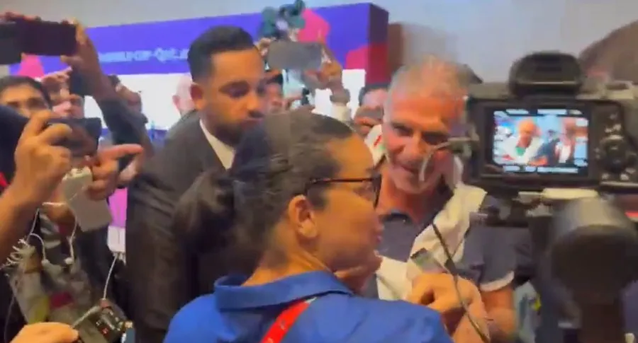 Queiroz confrontó a reportera