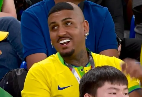 ESPECIAL Aficionado homenajeó el 'look' de Ronaldo en 2002