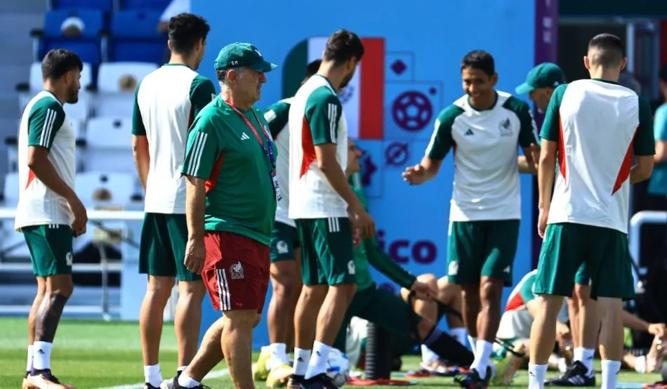 MIGUEL PONTÓN Jugadores de la Selección en un entrenamiento