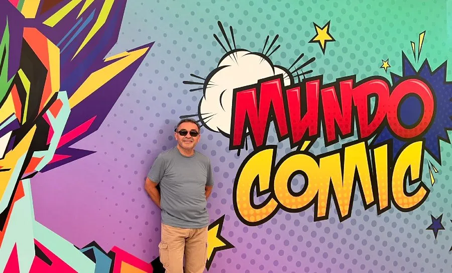 TWITTER: @MARIOCASTAÑEDA Mario Castañeda en evento geek