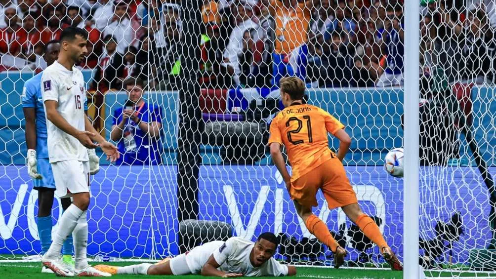 De Jong logró el segundo tanto del encuentro.