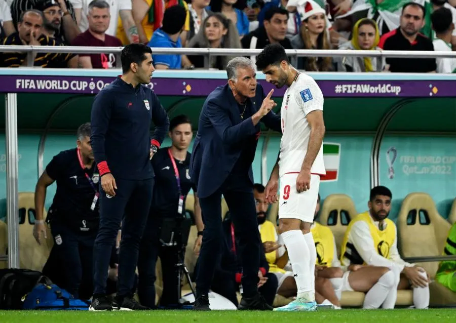 Carlos Queiroz dirigiendo ante EU