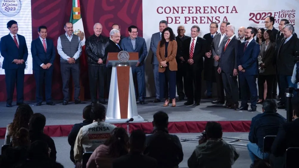 AMLO y Luisa Alcalde en conferencia de prensa