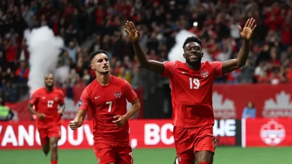 Canadá anotó su primer gol en Mundiales, pero no sumó puntos