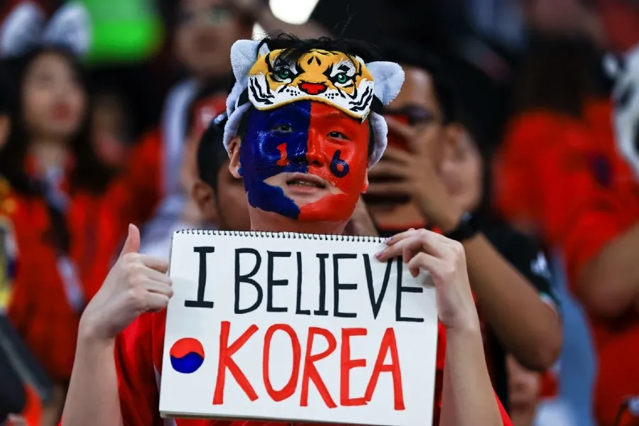 aficionado de Corea del Sur pintado de la cara