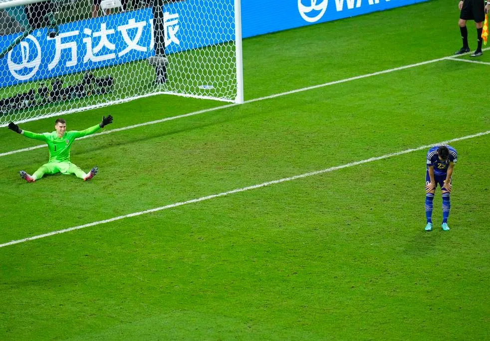 Dominik Livakovic le dio el pase a Croacia