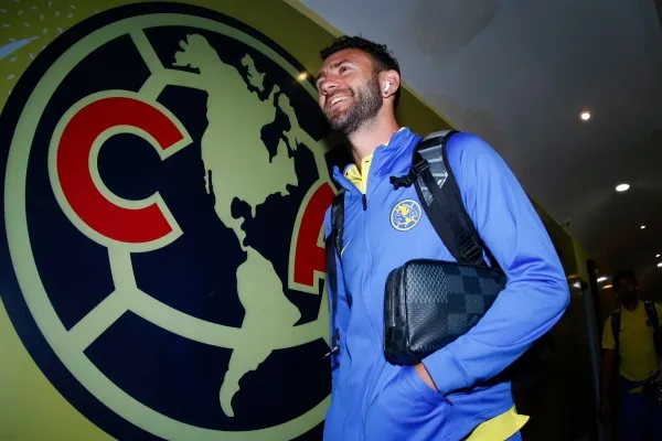 Miguel Layún en el Club América