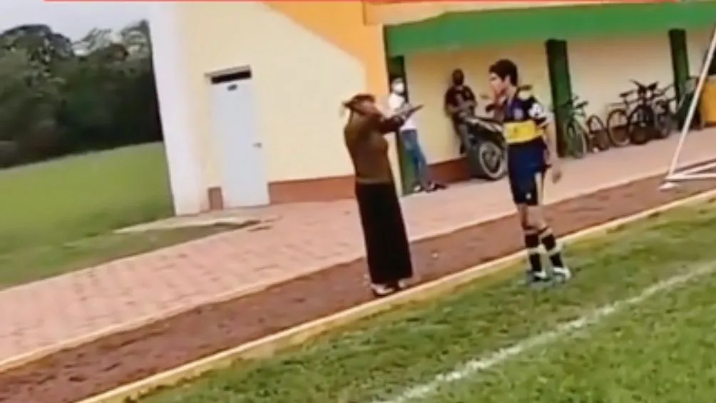 Momento en el que le dan la noticia