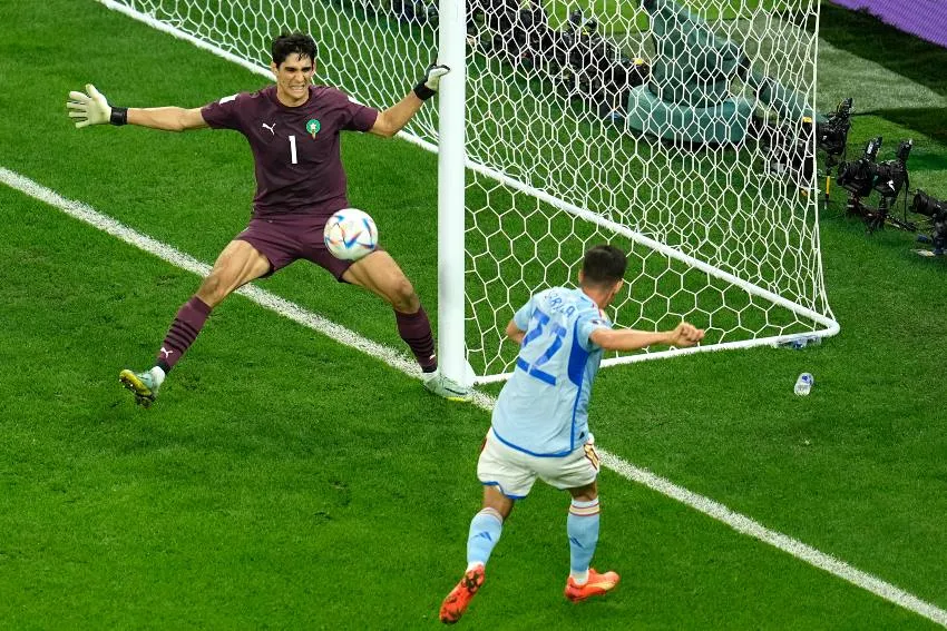 Yassine Bounou vs España