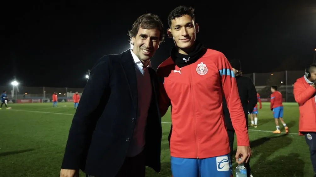 Chiquete en una foto con Raúl González Blanco