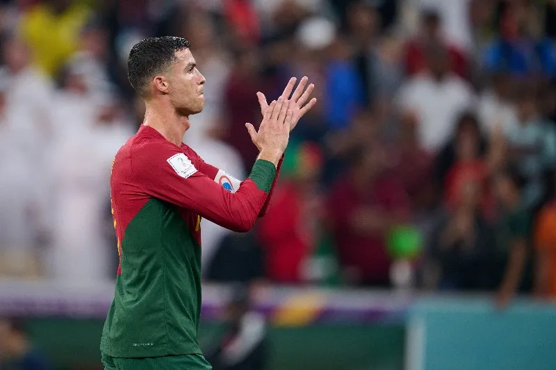Cristiano Ronaldo agradeciendo a la afición