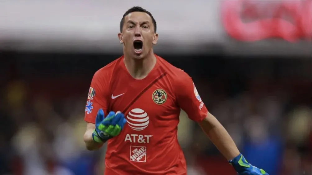 Marchesin como arquero azulcrema