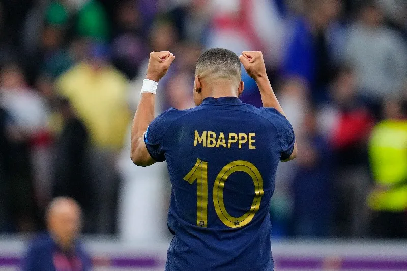 Mbappé con Francia