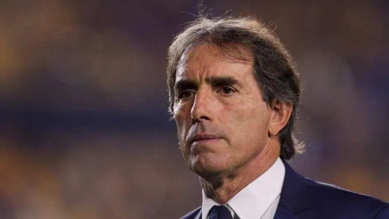 Guillermo Almada sueña con dirigir a Uruguay