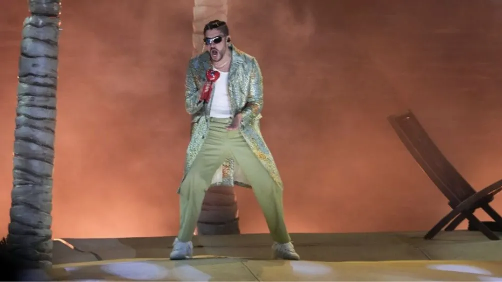 Bad Bunny en su show del Estadio Azteca