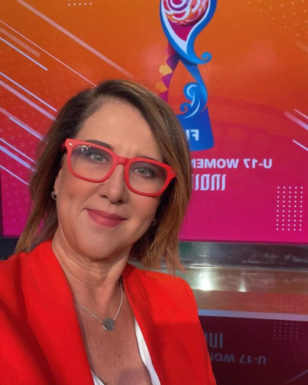 IG | @GEOGONZALEZT Geo González ha brillado en la narración de futbol femenil