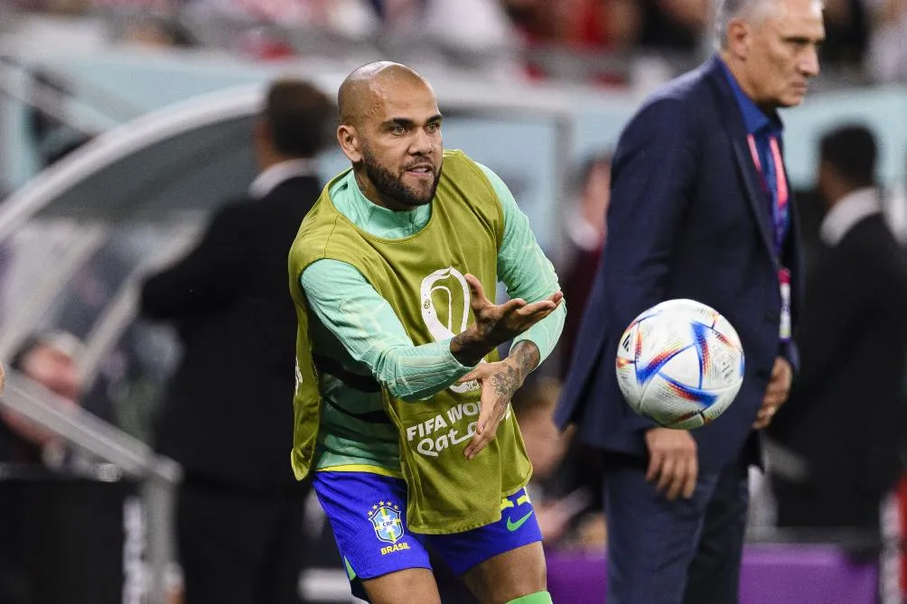 Dani Alves en juego de Brasil