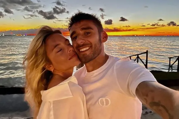 El momento fue compartido por su novia