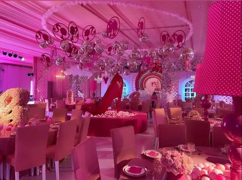 INSTAGRAM @:fernadamgtz Fiesta de la hija del Canelo