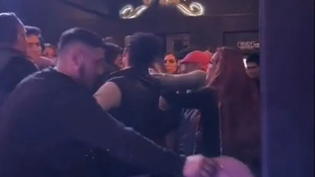 Un fuerte pleito se dio entre ambas integrantes