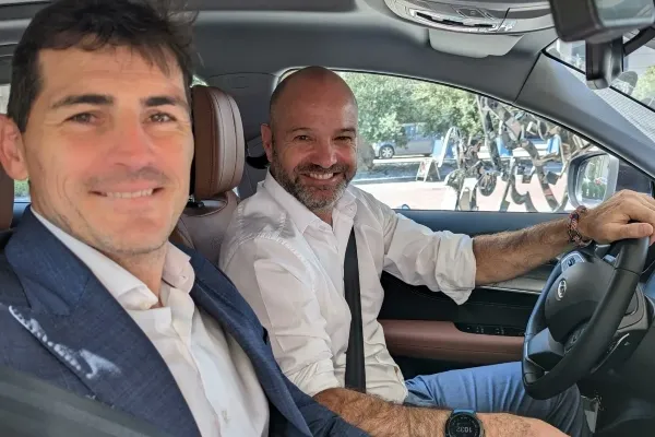 Luis García junto a Casillas