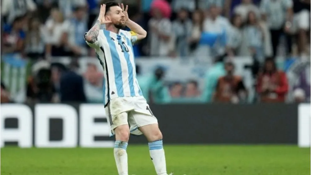 MIGUEL PONTÓN / AGENCIA RÉCORD Messi celebrando gol ante Países Bajos