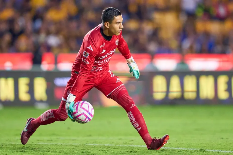 MEXSPORT Malagón en partido con Necaxa